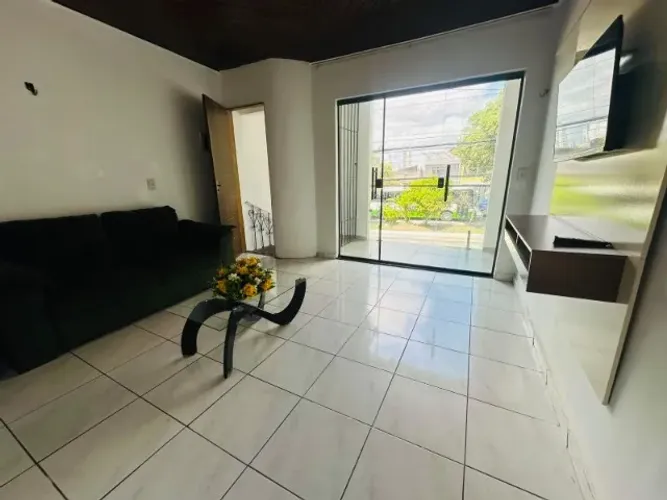 Aluguel, Casa Semi mobiliada, 2/4, na Pedreira, 90m²