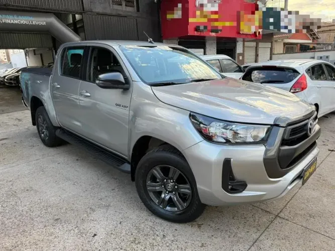 Toyota Hilux CD SR 4X4 2.8 TDI Diesel Aut. 2023