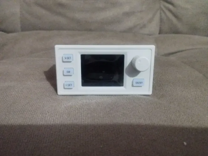 Fonte de alimentação regulada DC ajustável 65v e 6A