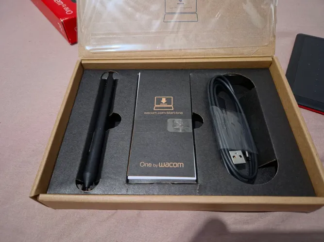 One by Wacom CTL-472