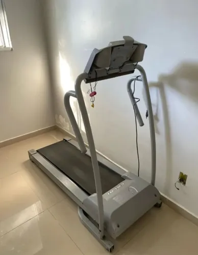 Esteira ergométrica caloi premium cle 30