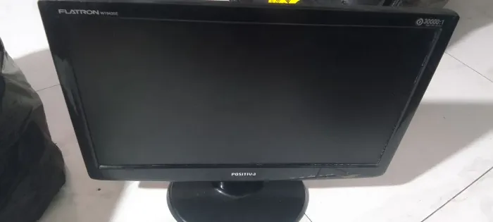 Monitor em perfeito estado