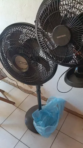 Vendo dois ventiladores 