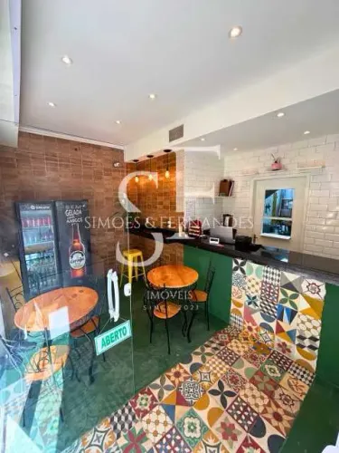 Centro - Rua dos Inválidos - Loja, 2 Banheiros, cozinha, salão, toda equipada 33m²