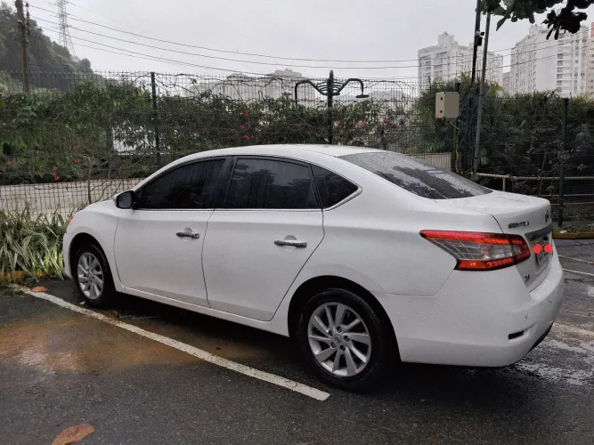 Nissan Sentra SV 2.0 Flexstart 16V Aut. 2014