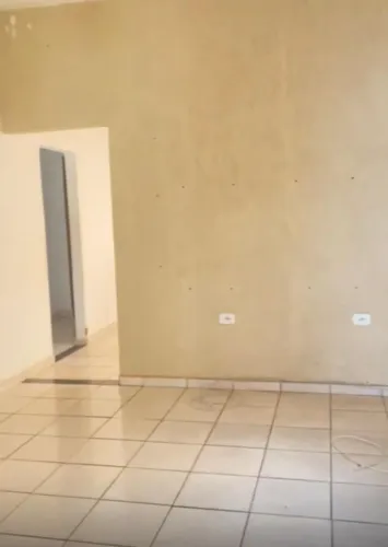 ALUGO CASA para fins COMERCIAIS no bairro Planalto 