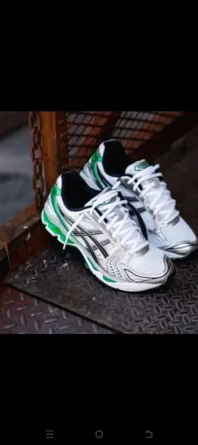 Tênis Asics Gel-Kayano 14 Branco Prata E Verde Tam 40 - Novo Com Etiqueta