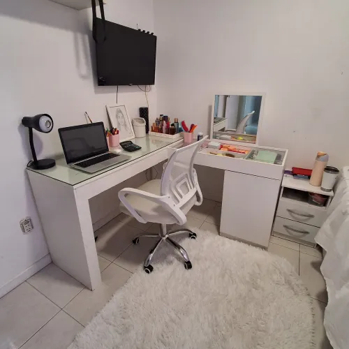 Vendo cômoda e escrivaninha - oportunidade