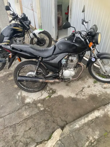 Moto de leilão