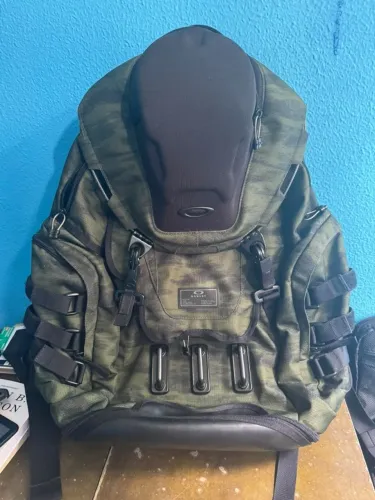 Mochila Oakley Kitchen Sink 34L Original (USA)