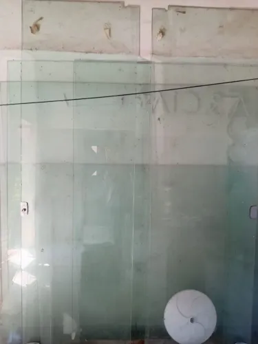 Vitrine,vidro temperado.