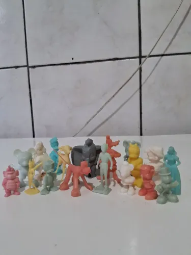 Bonecos Coca-Cola Disney anos 60 coleção completa 18 personagens 