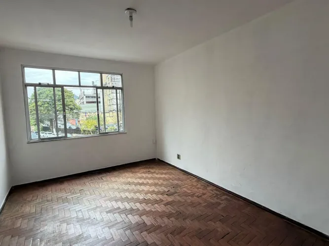 APARTAMENTO DE 2 QUARTOS NO CENTRO DE NOVA FRIBURGO, RJ