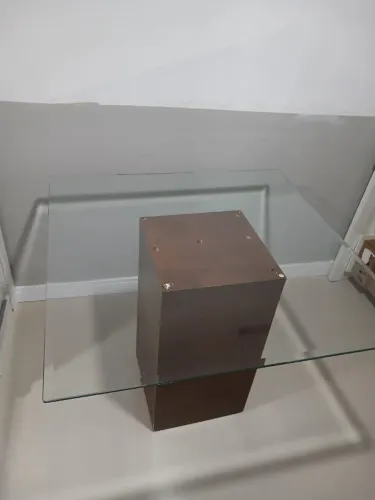 Mesa moderna.