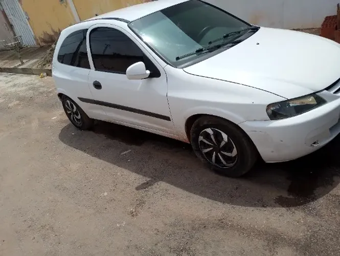 Chevrolet Celta 1.0/super/n.piq.1.0 MPFI VHC 8V 3P 2002