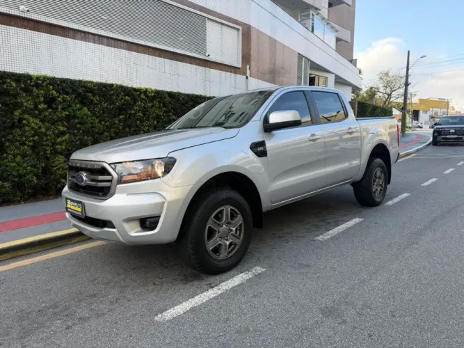 Ford Ranger XLS 2.2 4X2 CD Diesel Aut. 2022