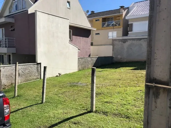 Terreno no Condomínio Garibaldi das Primaveras