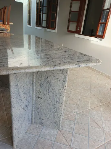 Mesa de granito