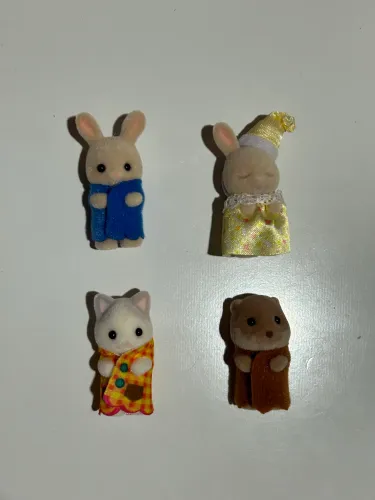 Lote de 4 bebês recém nascidos Sylvanian Families - Epoch