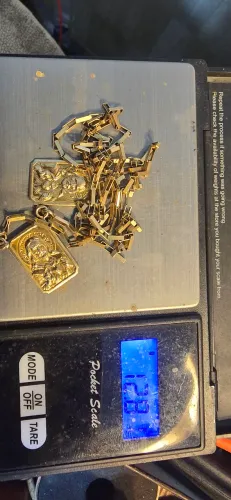 Escapulario de ouro