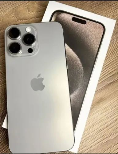 iPhone 15 Pro natural 128 GB 6 meses de garantia
