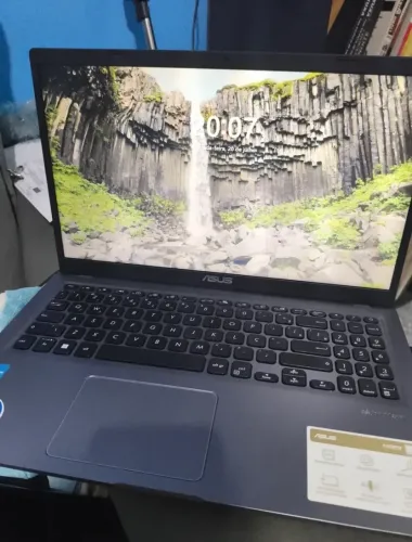 Vendo notebook Asus 