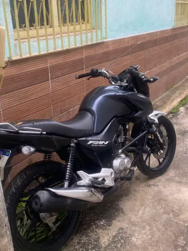 Procuro mecânico oficina de moto 