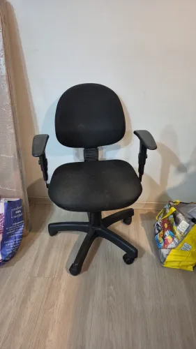 Mesa + cadeira de escritório