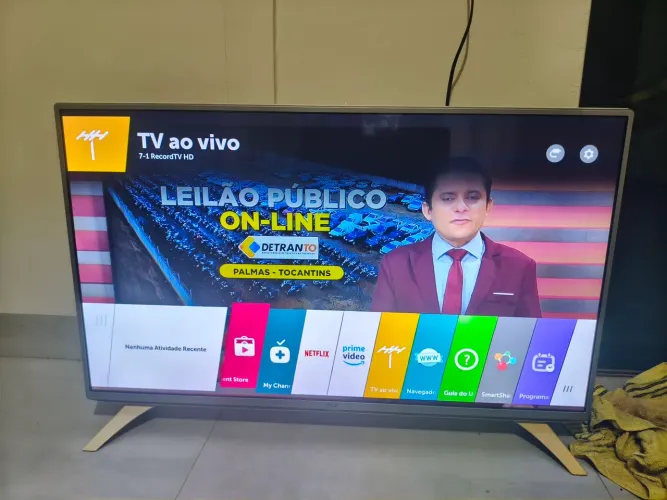 Tv 43 LG Smart (possui linha imperceptível) - Passo Cartão 