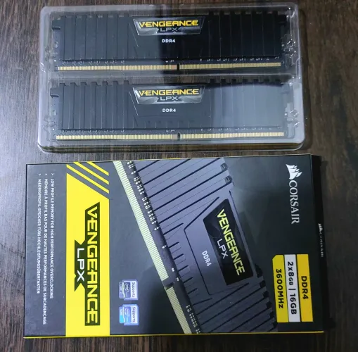 Memórias Ram Corsair Vengeance 2x8Gb 3600mhz 