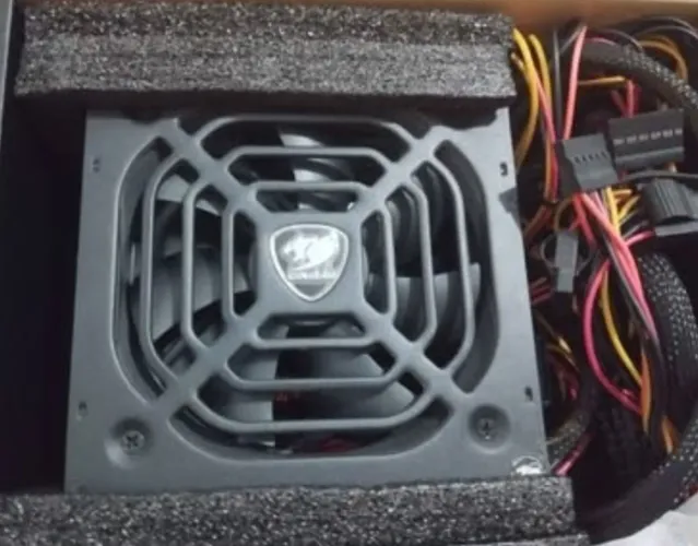 Fonte cougar 500w