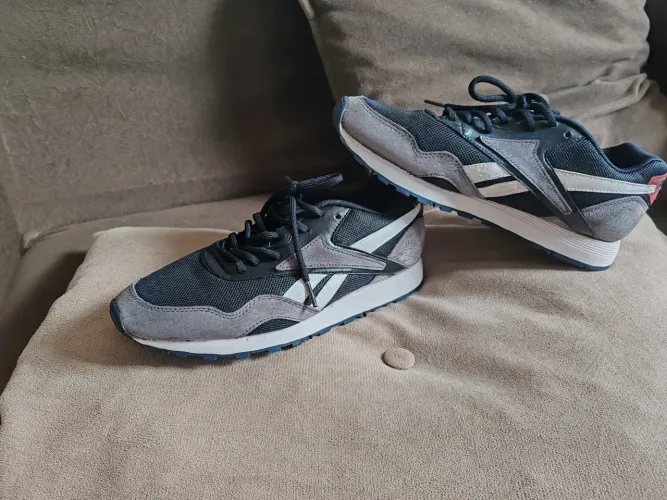 Tênis Reebok n39