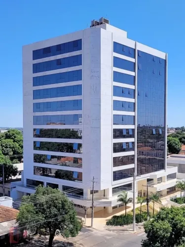 Mezanino comercial 294m² no São Francisco Business no Bairro Jundiaí