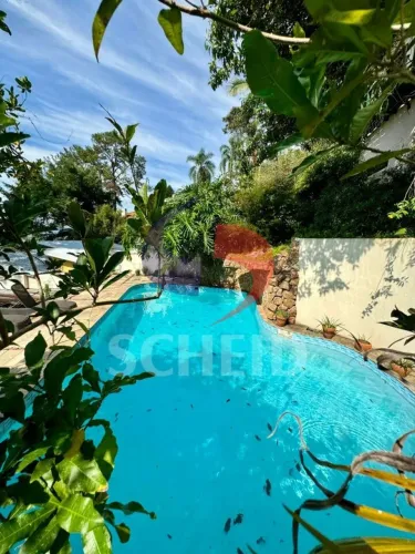 Casa de condomínio a venda de 960,00m² útil, com 5 quartos na Praia da Lagoa