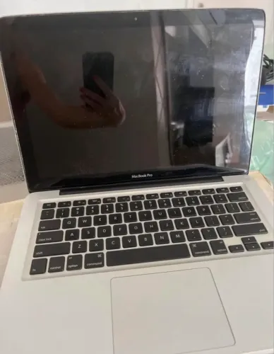 MacBook Pro SEM CARREGADOR