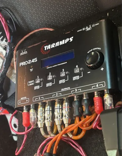 Processador taramps pro 2.45 semi novo