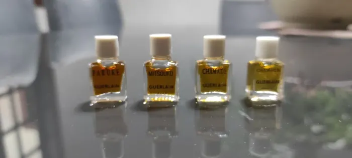 Micro miniaturas Guerlain, incluindo Parure