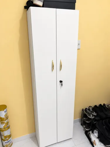 Multiuso novo com chave 