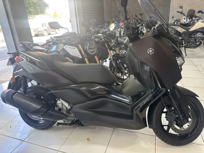 Xmax 300 2025/2026