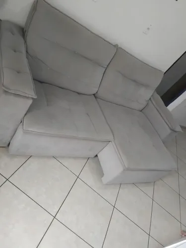 Sofá retrátil novo