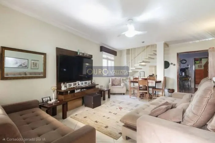 Sobrado mobiliado de 209 m² com 5 dormitórios e quintal no Tatuapé