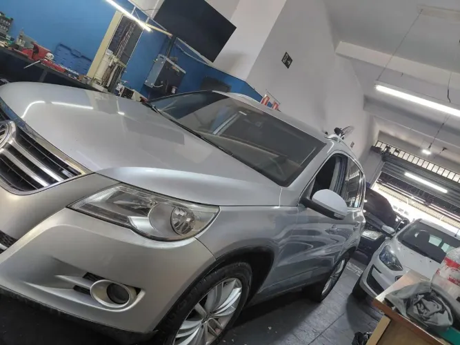 Volkswagen Tiguan 2.0 TSI 16V 200cv Tiptronic 5P 2011