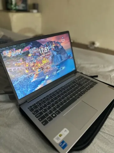 NOTEBOOK LENOVO IDEAPAD SLIM 3 ? ALTO DESEMPENHO