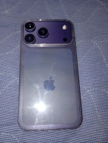 Vendo ou troco iPhone no 17 pro