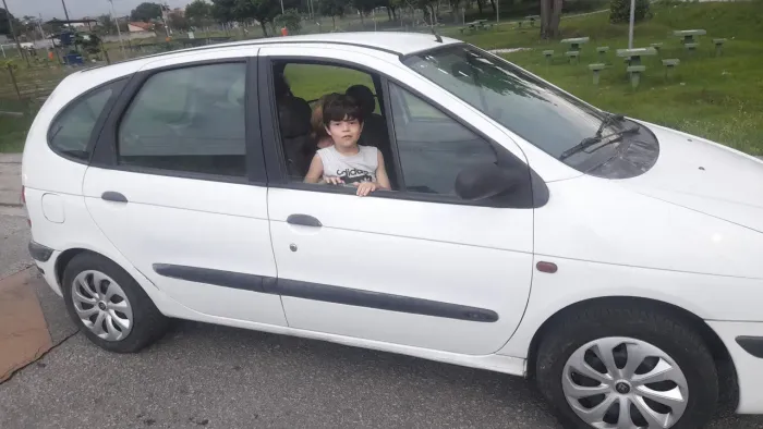 Renault Scenic RT/auth/auth/kids Hi-flex 1.6 16V 2001
