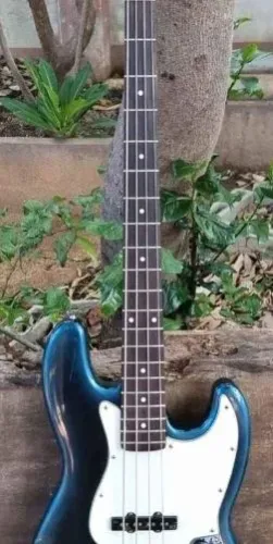 Contrabaixo Fender Southern Cross