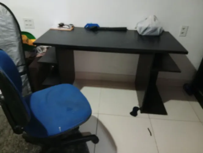 Mesa para computador e cadeira de brinde reforçada barato