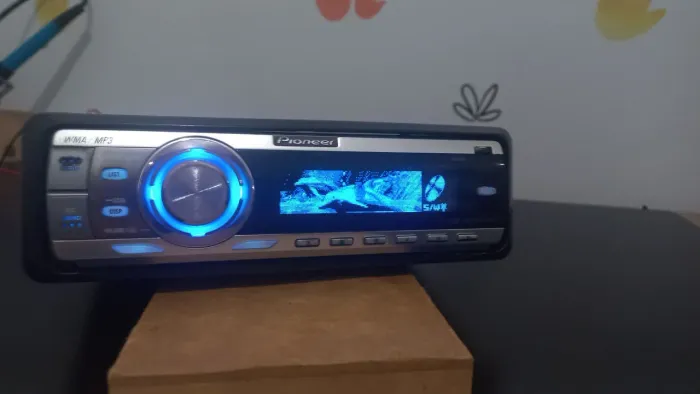 CD Player Pioneer DEH-P7750MP gráficos golfinho e corrida