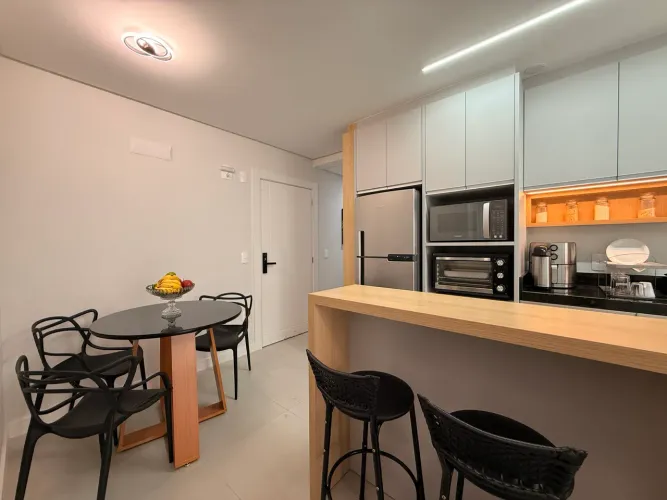 ALUGUEL ANUAL ALTO PADRÃO ITAPEMA - ATRÁS DA HAVAN