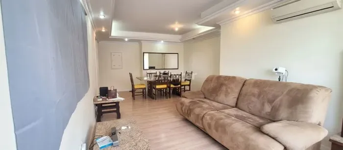 Foxter Cia Imobiliária vende apartamento c om 90m², 3 quartos, 3 banheiros e 1 vaga de gar